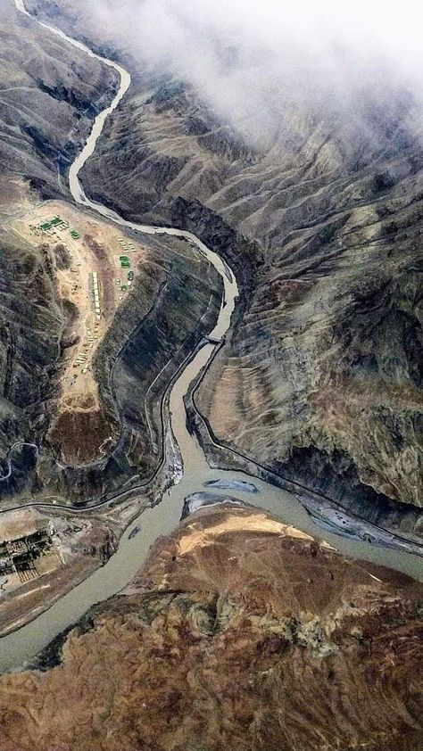 Confluence of Indus and Zanskar river at Nimoo, Ladakh, captured from Leh - Delhi Flight Indus River, Leh, Flight, Quick Saves