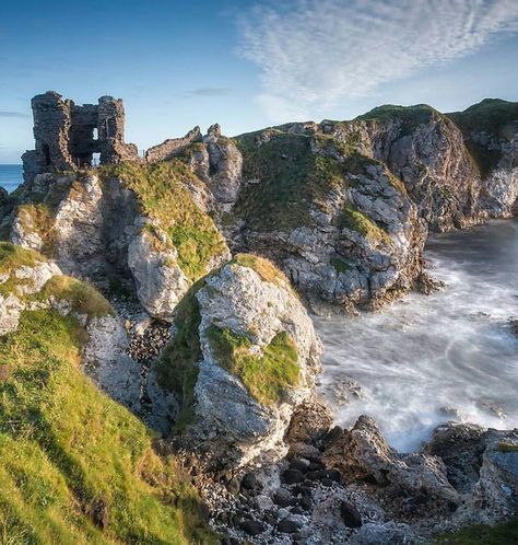 Kinbane Castle, County Antrim, Northern Ireland Kinbane Castle, Traveling Ireland, Antrim Ireland, Castle Ireland, Irish Ancestry, Scottish Castles, City Landscape, Scotland Travel, Ireland Travel