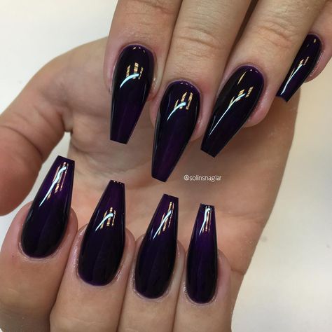 4,320 Likes, 71 Comments - Solin Sadek (@solinsnaglar) on Instagram: “"Black" med silverflakes👌” Nails Purple Coffin, Acrylic Nails Short Coffin, Nail Ideas Purple, Coffin Tip Nails, Acrylic Nails Purple, Short Fingers, Rings And Nails, Tattoos And Nails, Nails September