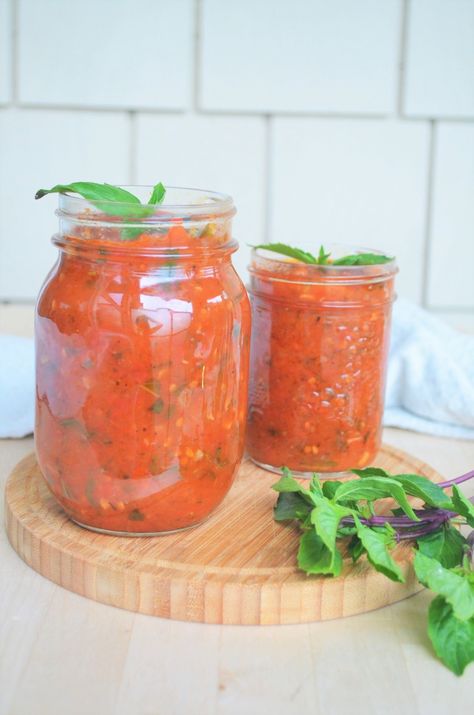 Fresh Tomato Basil Pasta Sauce, Fresh Tomato And Basil Sauce, Tomato Basil Pasta Sauce Recipe, Raos Tomato Basil Sauce, Quick Fresh Tomato Sauce, Fresh Tomato Basil Sauce, Homemade Tomato Basil Pasta Sauce, Small Batch Fresh Tomato Sauce, Homemade Tomato Basil Sauce