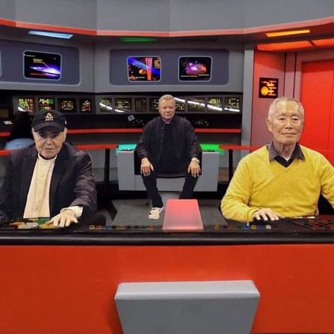 Chekov, Kirk and Sulu (TOS) @ bridge of Enterprise. #2/2 Walter Koenig, Star Trek Meme, Star Trek Quotes, George Takei, Star Trek Crew, Perry Rhodan, Star Trek Cast, Star Trek Funny, Star Trek Original Series