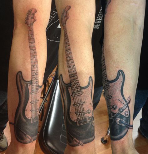 Fender guitar tattoo Guitar Amp Tattoo, Fender Guitar Tattoo Ideas, Guitar Sleeve Tattoo, Mens Guitar Tattoo, Tattoos For Guitarists, Guitar Tattoo, Fender Strat, Fender Guitar, Guitar Player