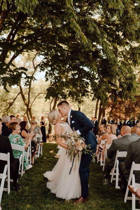 Kiss At End Of Aisle, Kiss Down The Aisle, Aisle Photos Wedding, Wedding Aisle Kiss, Mid Aisle Kiss Wedding, Wedding Ceremony Kiss, Outdoor Ceremony Aisle, Aisle Inspiration, Ceremony Kiss