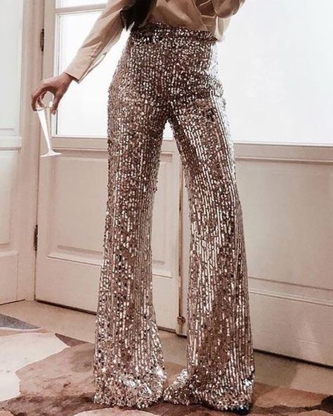 Glitter High Waist Bell-bottomed Sequins Pants Glitter Carnaval, Purim Party, Glitter Outfits, Sequin Pant, Glitter Outfit, Bell Bottom Trousers, Diamond Party, Tokyo Street Fashion, Deep Autumn