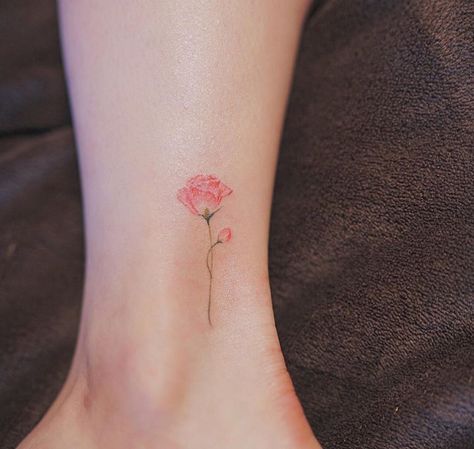 Tattoo Para, Rose Tattoo On Ankle, Yellow Rose Tattoos, Tiny Flower Tattoos, Tattoo Son, Korean Tattoo Artist, Ankle Tattoo Designs, Ankle Tattoos For Women, Small Rose Tattoo