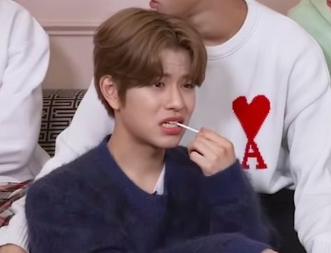 #seungmin #skz Disgusted Face, Heaven Can Wait, Kids In Love, Puppy Face, Reaction Pics, Stray Kids Seungmin, Getting Drunk, Cute Actors, Meme Faces