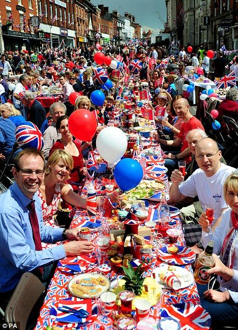 Celebrating being English - A street party to commemorate The Queen's Diamond Jubilee in Leicestershire British Villages, Red White And Blue Decorations, British Tea Party, British Party, Blue Decorations, British Tea, Royal Tea, Queen Birthday, Street Party