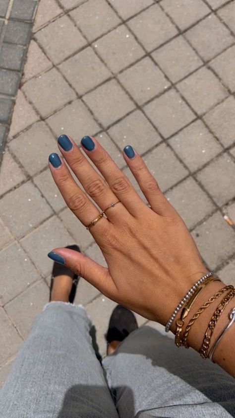 Blue Grey Nails Design, Cute Boho Nails, Slate Blue Nails, Boho Nails Simple, Grey Blue Nails, Blue Grey Nails, Grey Nails Ideas, August Nail Colors, Gel Nails Blue