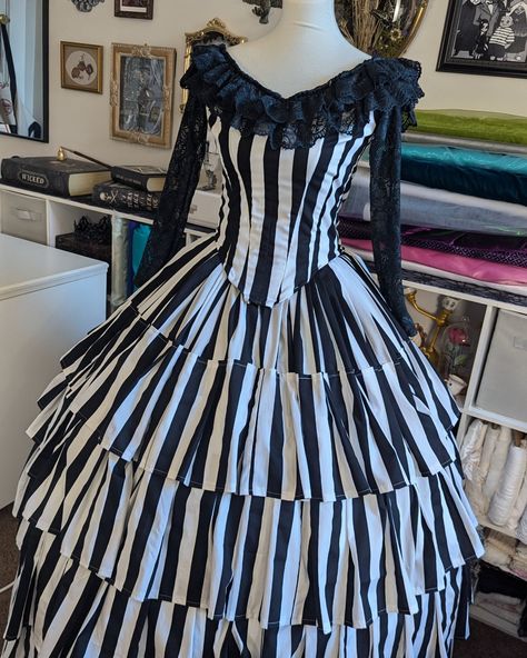 Happy Halloween Eve! Check out my video on how I made my Beetlejuice gown! Here's some fun WIP for y'all this Wednesday too! #wipwednesday #beetlejuice #beetlejuicecosplay Happy Halloween Eve, Beetlejuice Dress, Lydia Beetlejuice, Halloween Eve, Beetlejuice, Some Fun, Pretty Dresses, Happy Halloween, Halloween