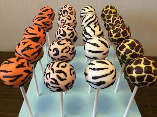 Animal Print Cake Pops, Jungle Cake Pops, Jungle Safari Cake, Animal Cake Pops, Safari Baby Shower Boy, Animal Print Cake, Zoo Birthday Party, Jungle Thema, 2nd Birthday Party For Girl