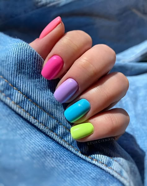 5 Colour Nails, Colourful Short Nails, Colourful Nails For Summer, Solid Colour Nail Ideas, Simple Bright Nails, Pink Purple Blue Nails, Multi Colour Nails, White Manicure Designs, Multi Colored Nails Summer