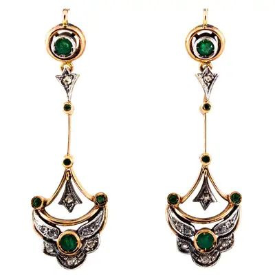 Art Deco Emerald, Edwardian Jewelry, Peridot Earrings, Antique Earrings, Vintage Jewels, Diamond Drop Earrings, Stunning Jewellery, Art Deco Jewelry, Dream Jewelry