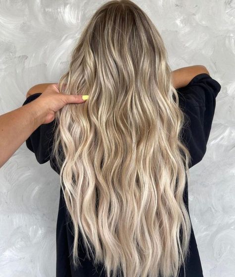 'Vanilla almond butter' is now TikTok's viral hair colour Almond Butter Hair, Vanilla Almond Butter Hair, Icy Blonde, Shades Of Blonde, Hair Images, Dark Roots, Child Actors, Hair Colour, Almond Butter