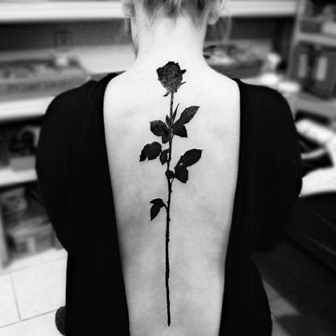 Spine Tattoo Design Black Rose Spine Tattoo, Spinal Rose Tattoo, Rose Tattoo Back Spine, Quote Tattoo Spine, Gothic Spine Tattoos For Women, Black Spine Tattoo, Rose Quote Tattoo, Spine Rose Tattoo, Rose Spine Tattoo