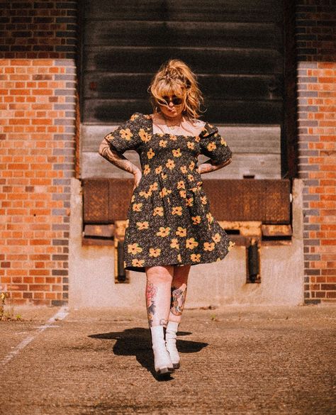 Helen Anderson, Outfit Reference, Stylish People, Teaching Outfits, Clothing Photography, Clothing Inspiration, Grunge Fashion, Summer Style, Dream Closet