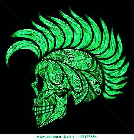 Punk Skull with Green Mohawk Skull With Mohawk, Mohawk Tattoo, Tiki Tattoo, Badass Skulls, Skull Island, Skull Artwork, Skull Wallpaper, Flash Art, Popular Tattoos