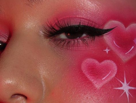 Kisses Makeup Look, Heart Stencil Makeup, Emo Valentines Makeup, Valentines Eyeliner, Mlp Moodboards, Pink Angels, Makeup Collage, Heart Makeup, Eyeliner Designs