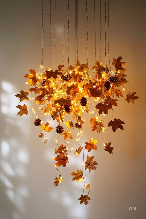 Hanging fall decor with illuminated leaves and pinecones, perfect for cozy autumn season. A beautiful fall decor idea for the home. Minimalist Fall Decor, Fall Apartment Decor, Fall Table Centerpieces, Fall Decor Diy Crafts, Cozy Fall Decor, Seasonal Displays, Autumn Magic, Pumpkin Lights, Leaf Garland