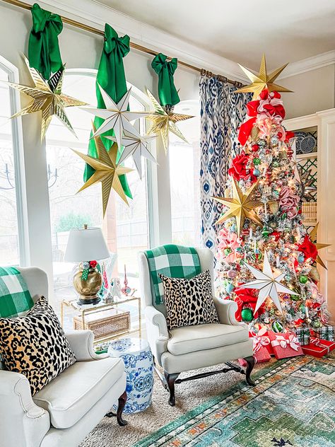 2022 CHRISTMAS HOME TOUR | LIVING ROOM | Dimples and Tangles Preppy Christmas Decor Ideas, Christmas Couture, Home Christmas Decorations, Beautiful Settings, Colorful Rooms, Dimples And Tangles, Decorations Living Room, Living Room Christmas, Southern Christmas