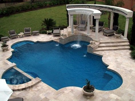 Mediterranean Backyard Pool, Roman Pool Design, Mediterranean Backyard, Pools Design, Roman Pool, Leisure Pools, Luxury Swimming Pools, Swimming Pool House, Luxury Pools