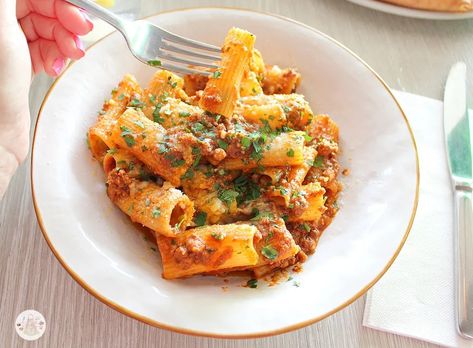 Lazy Man Lasagna – She's in Her Apron Lazy Man Lasagna, Lasagna Cook Time, Lazy Man, Rigatoni Pasta, Simple Meals, Lasagna Recipe, Rigatoni, Shredded Mozzarella, Pinterest Recipes