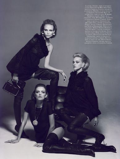 Group Posing, Group Shoot, Group Photo Poses, Group Photoshoot, Catherine Mcneil, Pose Portrait, Sasha Pivovarova, Lily Donaldson, Sisters Photoshoot