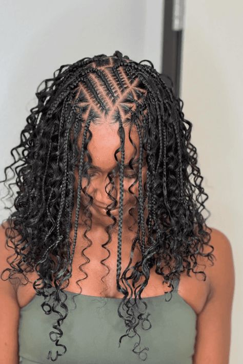 boho braids, hairstyle trends 2025, bohemian hair Boho Braids With Cornrows, Trendy Curls, Textured Curls, Boho Braided Hairstyles, Inspiring Hairstyles, Natural Looking Curls, Cornrow Braids, Tight Braids, Thick Hair Styles Medium