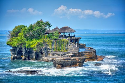 Tanah Lot Temple #bali #tanahlot #baliindonesia #travel #adventuretime #temple #pure #tanahlotbali #tanahlottemple #picoftheday #lovephotography #indonesia #indianocean PHOTO BY: @stevedrakephotography Tanah Lot Temple Bali, Tanah Lot Bali Aesthetic, Bali Places, Bali Landscape, Bali Culture, Tanah Lot Temple, Temple Bali, Bali Trip, Voyage Bali