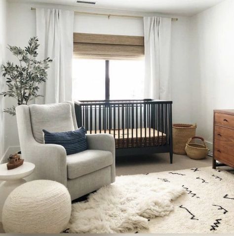 Black Crib Nursery, Nursery Cribs, Modern Baby Cribs, Black Crib, Nursery Guest Room, Gender Neutral Baby Nursery, Booster Seats, Baby Nursery Inspiration, Baby Foods