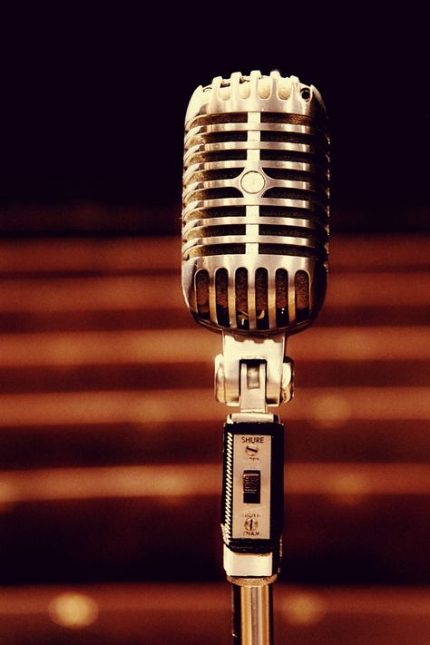 View from centre stage at Grand Ole Opry Grand Ole Opry Aesthetic, Grand Ole Opry Themed Party, Vintage Microphone Aesthetic, Johnny Cash Birthday, Theater Wallpaper, Radio Aesthetic, Nashville Party, 20s Aesthetic, Dark Pop