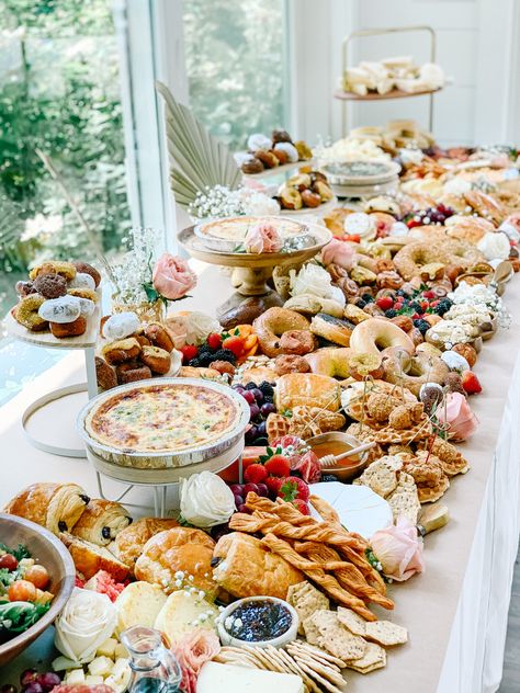 Brunch Grazing Table, Breakfast Brunch Party, Wedding Brunch Reception, Brunch Spread, Wildflower Baby Shower, Chafing Dish, Buffet Set, Grazing Table, Wedding Reception Food