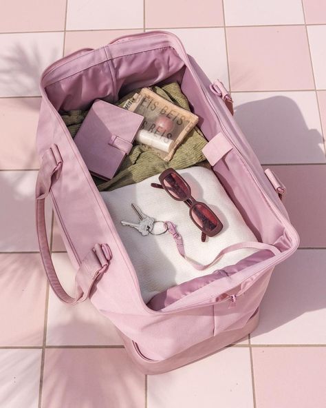 The Best Weekender Bags for a Long Weekend Trip | The Everygirl Cheap Suitcases, Long Weekend Trips, Travel Laundry Bag, Heavy Clothing, Workout Sneakers, Everyday Watch, Weekender Bags, Travel Canada, Embellished Shoes