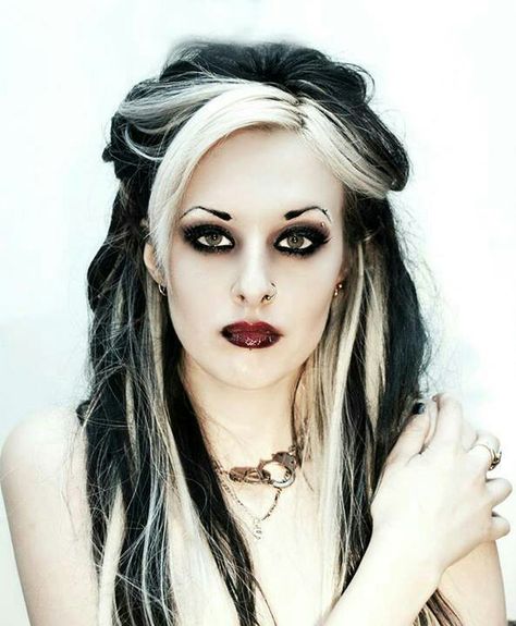 makeup & hair                                                                                                                                                     More Gothic Grunge Hairstyles, 2018 Hair, Chunky Highlights, Gothic Hairstyles, Goth Hair, Hair Dark, Black Hair Color, Hair Color Pastel, Awesome Hair