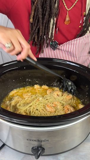 slow cooker shrimp scampi dinner. | slow cooker shrimp scampi dinner. This original video is produced by Ryan R, Rick Lax, and Network Media LLC. This video was filmed and edited by Ryan R... | By Ryan R | Facebook Crockpot Shrimp Scampi Slow Cooker, Cabana Recipes, Crock Pot Shrimp, Dinner Slow Cooker, Ble Recipes, Cajun Shrimp And Grits, Chicken Scampi, Collage Quilts, Beef Jerky Recipes