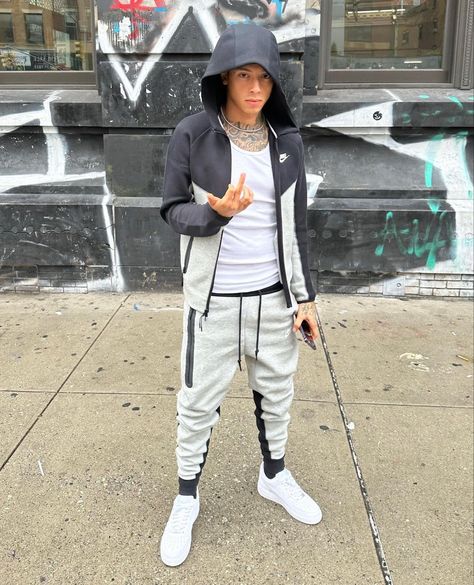 Grey Tech Fleece, Nike Tech Tracksuit, Nike Tech Fleece Tracksuit, Joggers Nike, Matching Tracksuit, Fleece Outfit, Drippy Outfit, Rapper Outfits, Central Cee