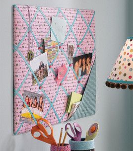 Easy to Make Memo Board for Dorm Room or Kids Bedroom Ribbon Photo Board, Memory Board Ideas, Diy Notice Board, Memory Board Diy, Ribbon Memo Board, Ribbon Board, Crafts Adults, Fabric Corkboard, Fabric Memo Boards