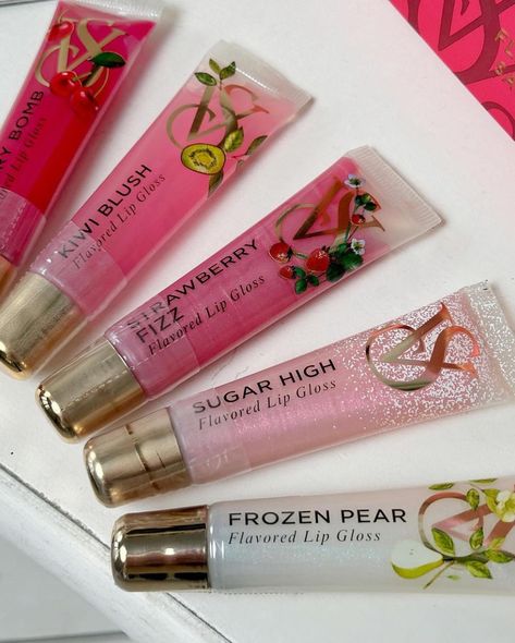 Victorias Secret Strawberry, Strawberry Lipgloss, Kiwi And Strawberry, Lotion Storage, Lip Gloss Strawberry, Victoria Secret Lip Gloss Set, Strawberry Fizz, Leo Zodiac Facts, Strawberry Kiwi