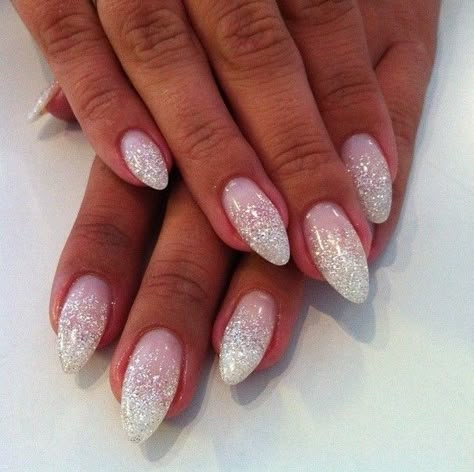 Nail Details, Glitter Ombre, Sparkly Nails, Nails Makeup, Nails Art, Nail Design, Nail Ideas, Manicure, Nail Designs