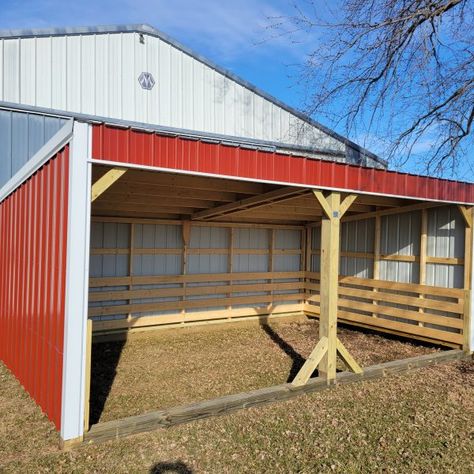 Portable Loafing Sheds | Protect Your Animals | Kauffman's Hay Storage Shed Diy, Hay Shelter, Sheep Shelter, Cottage Garden Sheds, Horse Shed, Portable Sheds, Livestock Shelter, Loafing Shed, Chicken Farming