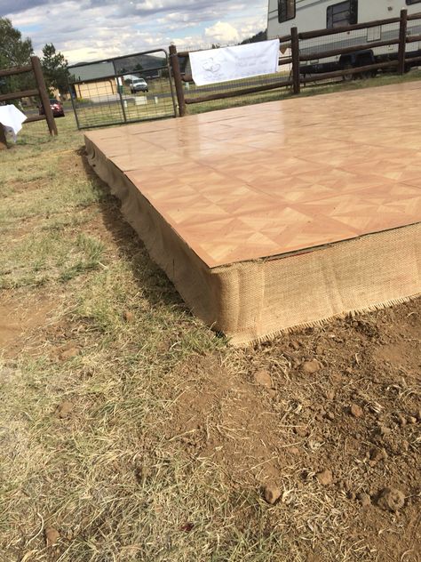 A dance floor from pallets, plywood, and laminate. Dance Floor Outdoor, Pallet Dance Floor, Platform Tent, Dance Floor Diy, Farm Parties, Tent Flooring, Floor Dance, Outdoor Dance Floors, Tent Platform