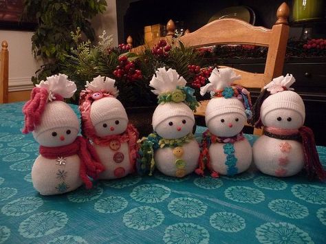 Sock Snowmen or Snow Babies As I Like To Call Them Sock Snowman, Sock Crafts, Navidad Diy, Snowman Crafts, Noel Christmas, Winter Crafts, Christmas Deco, Xmas Crafts, Christmas Projects