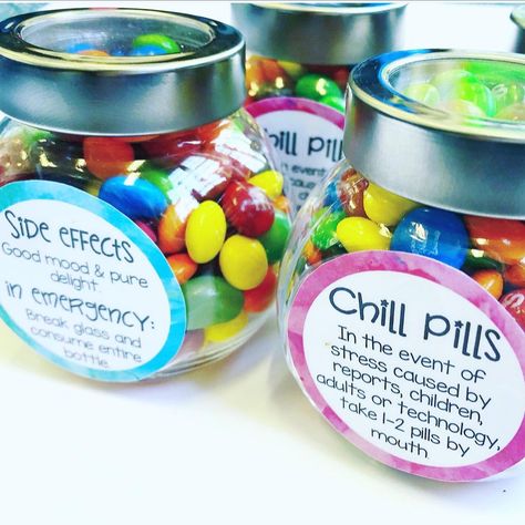 💆🏼‍♀️Chill Pills I think it might almost be time to make another dose of these for my team... all those term 4 feels! These are one of… | Instagram Staff Wellbeing Ideas, Boss Gifts Diy, Chill Pill Jar, Staff Wellbeing, Quote Jar, Appreciation Gifts Diy, Staff Morale, Teacher Appreciation Gifts Diy, Educator Gifts