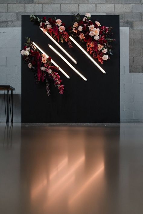 blush burgundy and black wedding backdrop #weddings #wedding #weddingideas #blackweddings #pinkweddings Ruangan Studio, Art Installation, Wedding Guide, Event Styling, Black Wedding, Wedding Backdrop, Wedding Trends, Joinery, Future Wedding