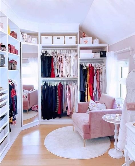 Organized Closet, Dressing Room Closet, Dream Closet Design, Closet Decor, Girl Bedroom Designs, 2023 Vision, Teen Bedroom Decor, Girl Bedroom Decor, Dressing Room Design