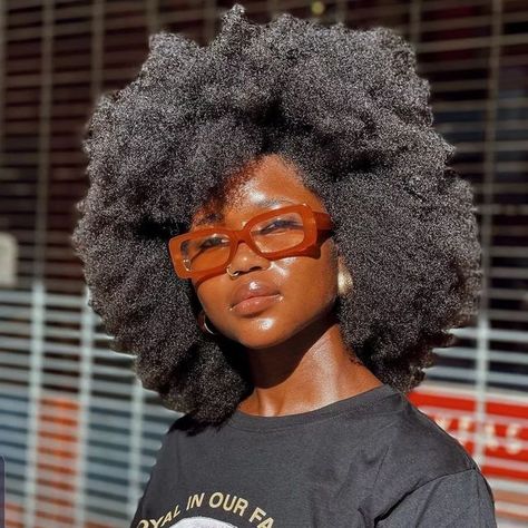 Skin Goals, Natural Hair Salons, Hair Clinic, Type 4 Hair, Natural Afro Hairstyles, 4c Natural, Pelo Afro, 4c Natural Hair, Natural Hair Beauty