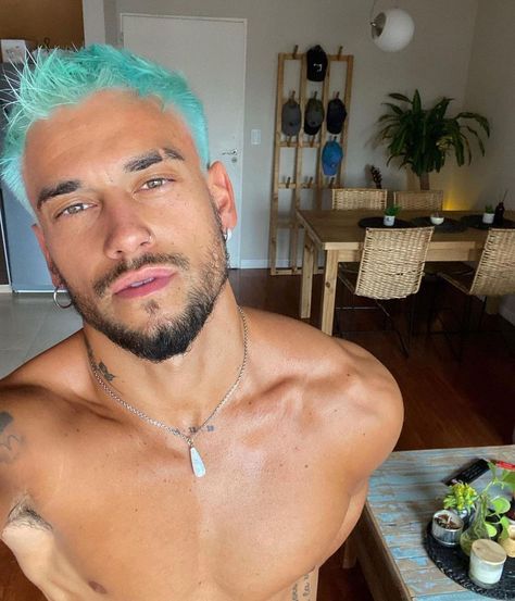 Merman Hair, Green Hair Men, Bright Hair Colors, Bright Hair, Cute Horses, Face Men, Photography Poses For Men, Aesthetic Guys, Buzz Cut