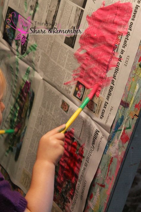 Newspaper Ideas for Preschoolers School Newspaper Ideas, Newspaper Crafts For Kids, Crafts For Kids Winter, Creative Activities For Toddlers, Newspaper Art And Craft, Newspaper Ideas, Newspaper Painting, Ideas For Preschoolers, Friendship Activities