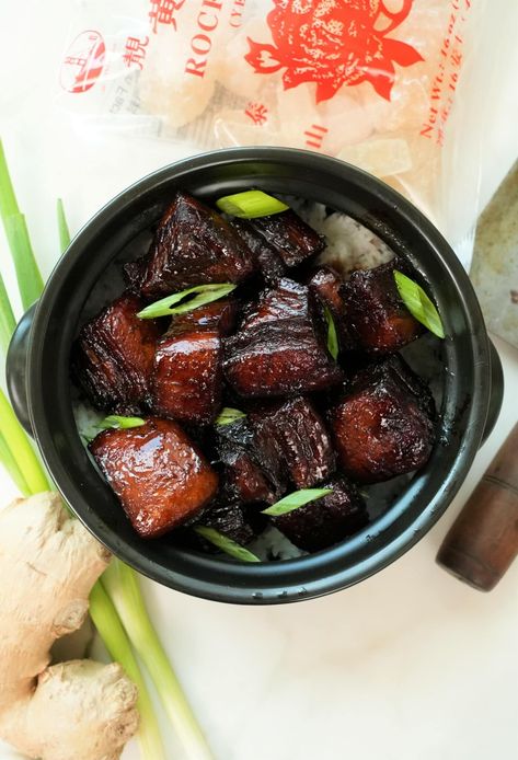 Hong Shao Rou, Red Braised Pork, Cj Eats, Three Cup Chicken, Ginger Pork, Asian Dinners, Braised Pork Belly, Pork Belly Recipes, Ginger Slice