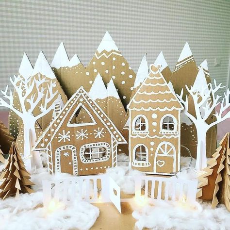 Decoracion Navidad Diy, Julkransar Diy, Cardboard Gingerbread House, Cardboard Christmas, Gingerbread House Designs, Gingerbread Party, Diy Christmas Village, Party 2023, Gingerbread Village