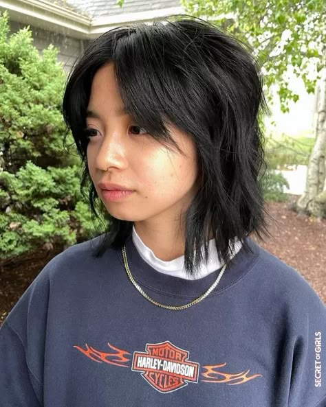 Short Wolfcut, Trend Hairstyle, Medium Shag Hairstyles, Medium Length Wavy Hair, 2025 Hair, Mom Hair, Shaggy Short Hair, Asian Short Hair, Wild Wolf